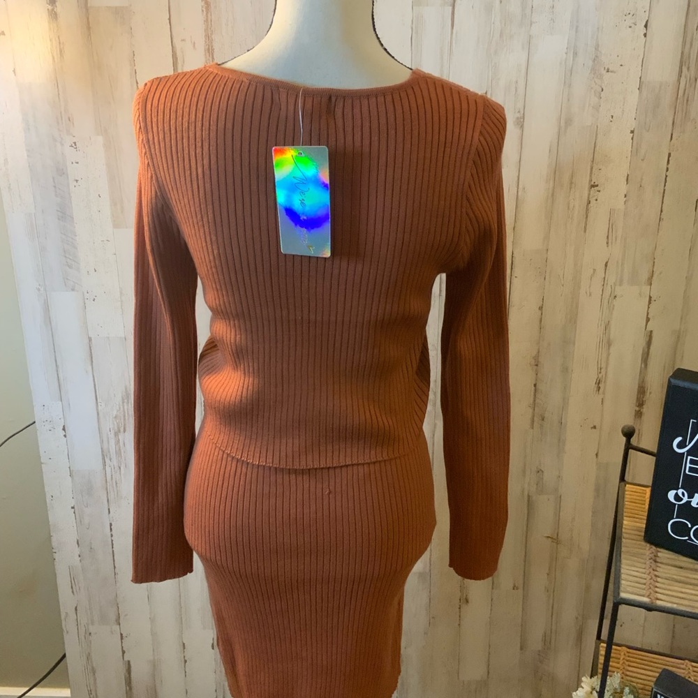 Say What Two Ounce Sweater Set. Size Xl - image 4